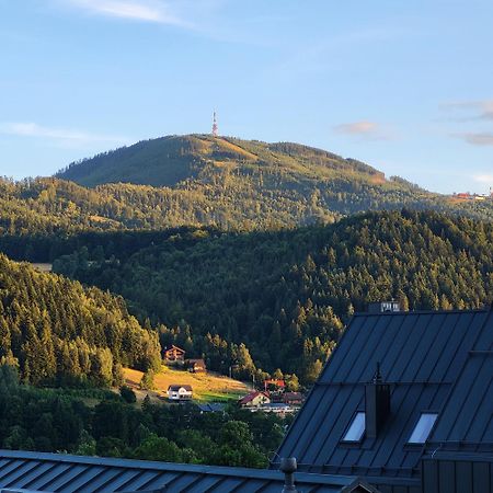Apartament Sloneczny - Widok Na Gory I Skrzyczne 什切尔克 外观 照片